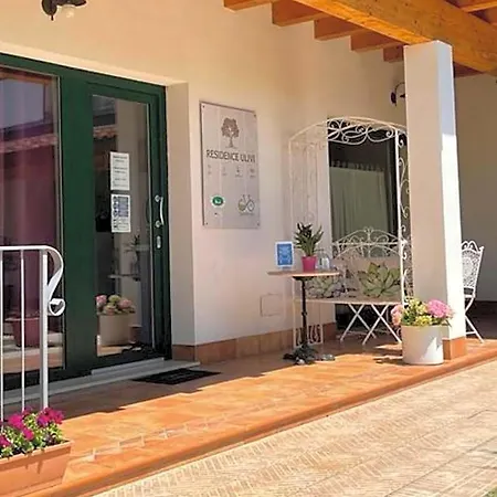 Ulivi شقة فندقية 4*